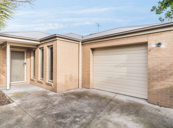 12a Brayshay Road, Newcomb, Vic 3219