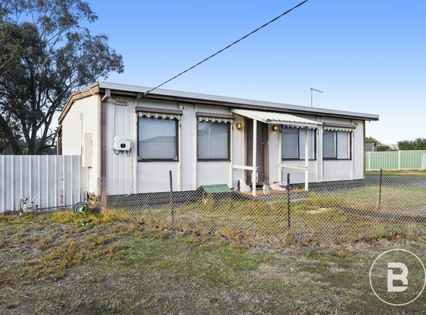 100 Griffiths Street, Maryborough, Vic 3465