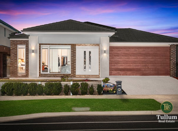 226 Duff Street, Cranbourne West, Vic 3977