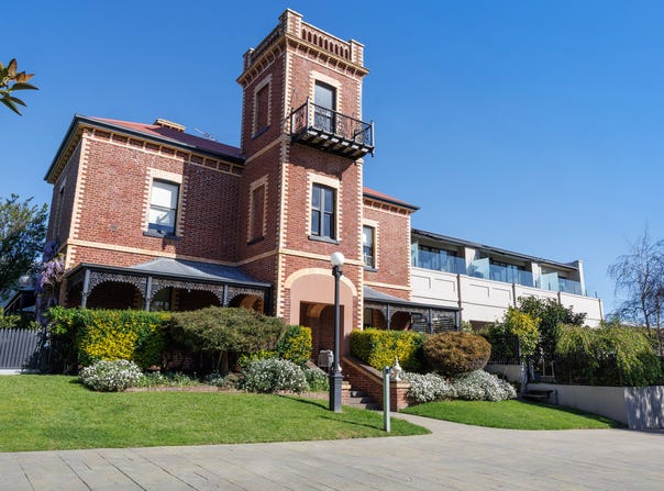 13/14 Tanti Avenue, Mornington, Vic 3931