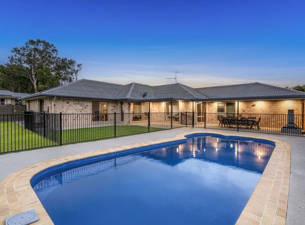 40 Allan Avenue, Glass House Mountains, Qld 4518
