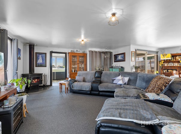 58 Stirling Street, Hillcrest, Tas 7320