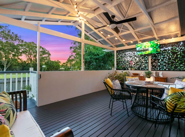 2/55 Miller Street, Urangan, Qld 4655