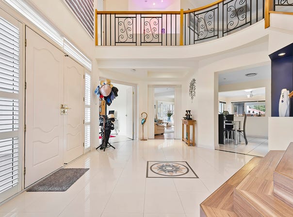 1 Castaway Court, Banksia Beach, Qld 4507