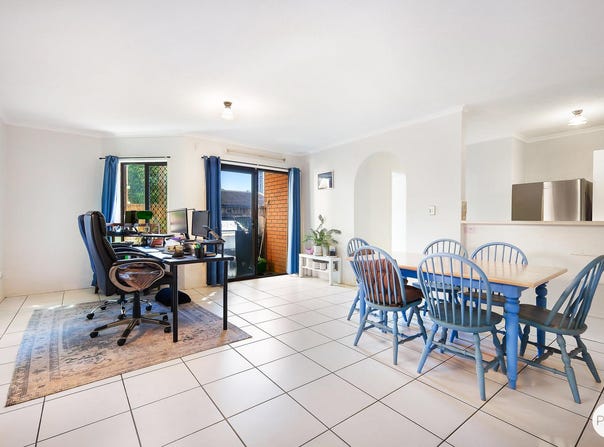 2/13-15 North Street, Southport, Qld 4215