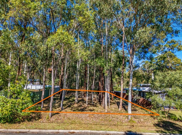 26 Shore Street, Russell Island, Qld 4184
