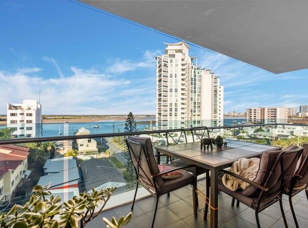 602/20 Labrador Street, Labrador, Qld 4215