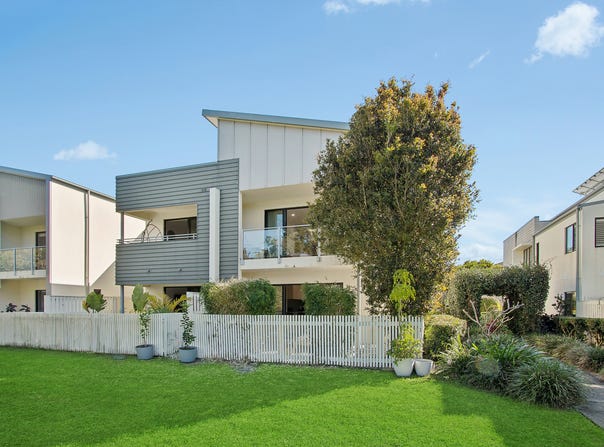 8/2 Inland Drive, Tugun, Qld 4224