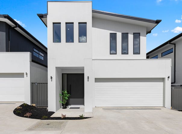 9/11 Caselli Street, Ballarat East, Vic 3350
