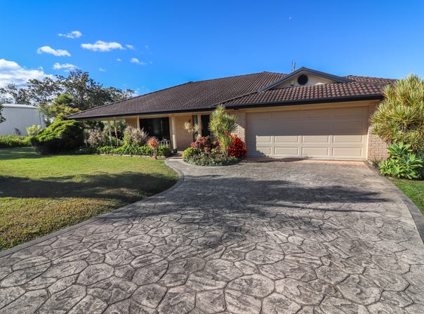 100 Lika Dr, South Kempsey, NSW 2440