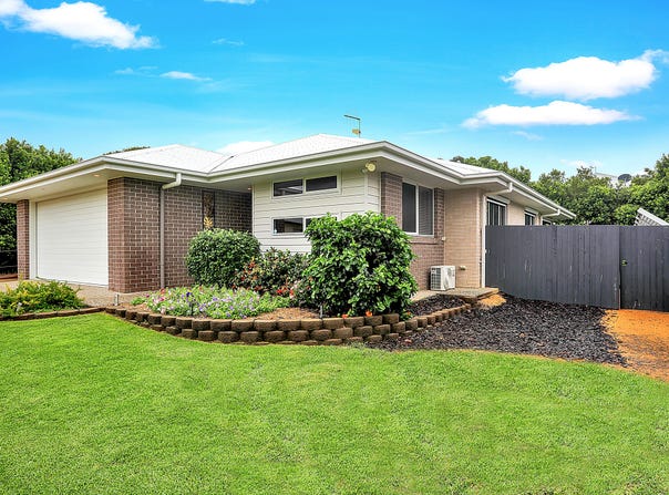 17 Brandon Court, Coral Cove, Qld 4670