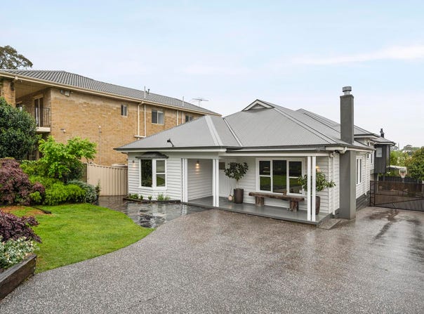 8 Garnet Street, Essendon West, Vic 3040