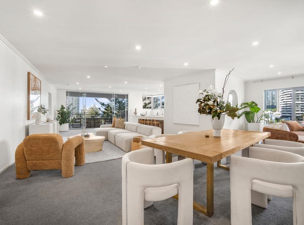 13/120 Surf Parade, Broadbeach, Qld 4218