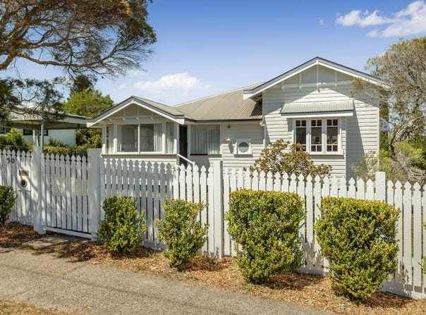 50 Jellicoe Street, Mount Lofty, Qld 4350