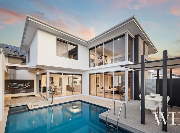 16 Orsino Boulevard, North Coogee, WA 6163
