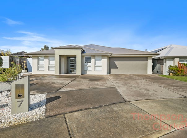 7 Waterside Close, Rutherford, NSW 2320