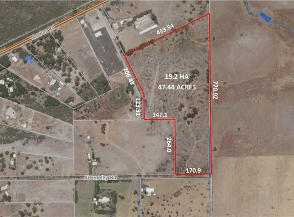 902 Abernethy Road, Oakford, WA 6121
