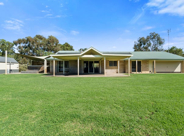 4-20 Moama Street, Mathoura, NSW 2710