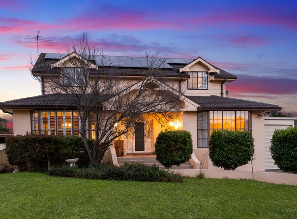 10 Herborn Place, Minto, NSW 2566