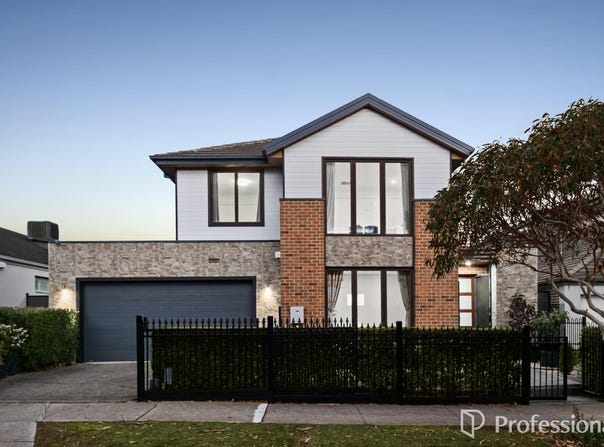 19 Woodward Way, Caroline Springs, Vic 3023