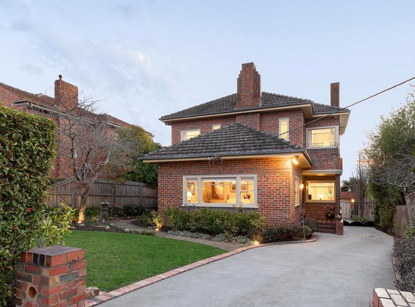 32 Mountain View Road, Balwyn North, Vic 3104