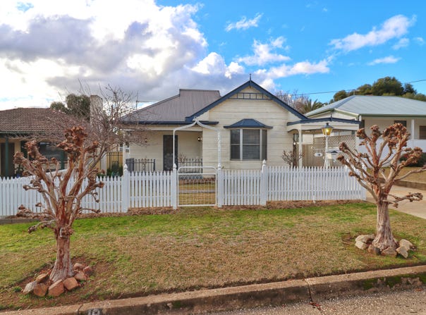 18 Waugoola Street, Cowra, NSW 2794