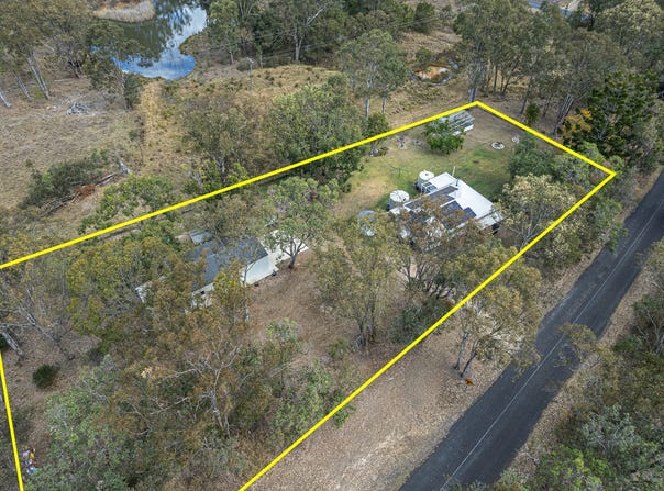 12 Middle Road, Pierces Creek, Qld 4355