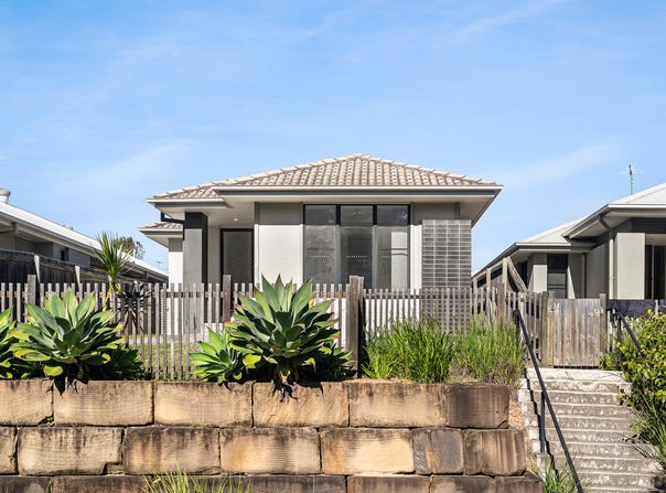 36 Sovereign Drive, Deebing Heights, Qld 4306