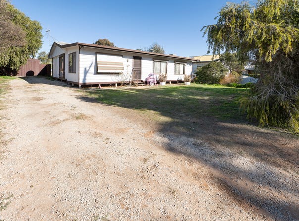 93 Monash Avenue, Nyah West, Vic 3595
