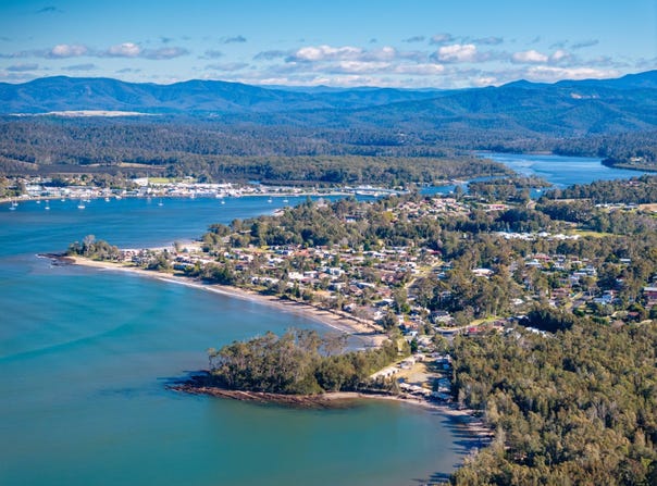 2A Myamba Parade, Surfside, NSW 2536
