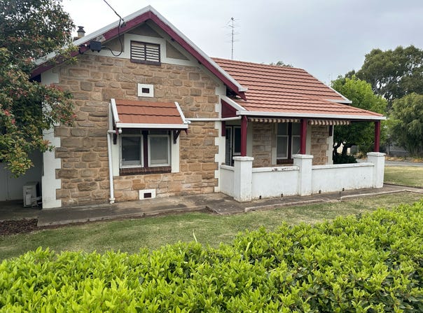 13 Jonathon Street, Clare, SA 5453