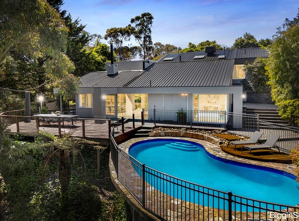 18 Sunset Crescent, Mount Eliza, Vic 3930