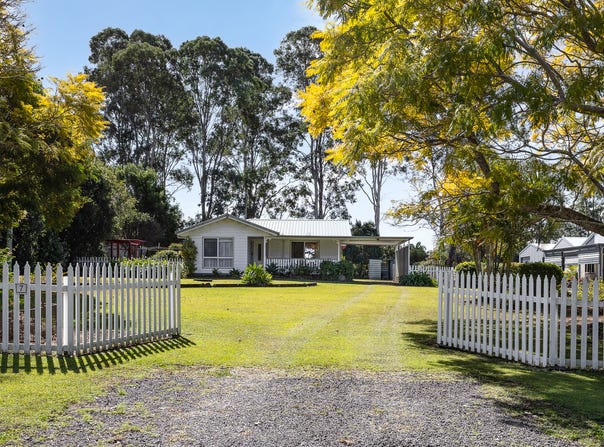 7 Grenfell Street, Tiaro, Qld 4650