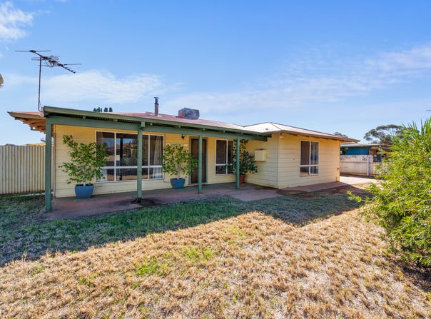 6 Azamor Drive, Boulder, WA 6432