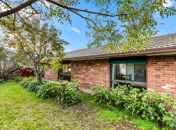 10 Ridgeway Crescent, Kennington, Vic 3550
