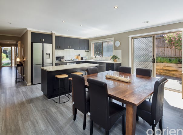 12 Eucalypt Court, Drouin, Vic 3818