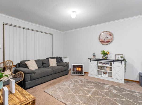 2/2 Steel Place, Boulder, WA 6432