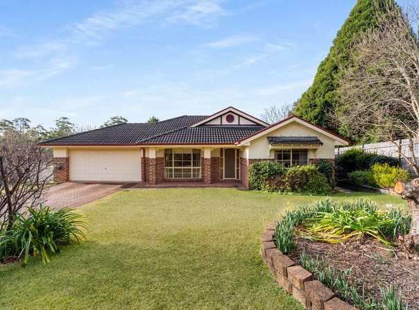 19 Bindar Crescent, Bundanoon, NSW 2578