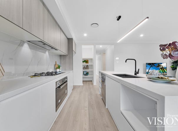 33 Blarneystone Ave, Rouse Hill, NSW 2155