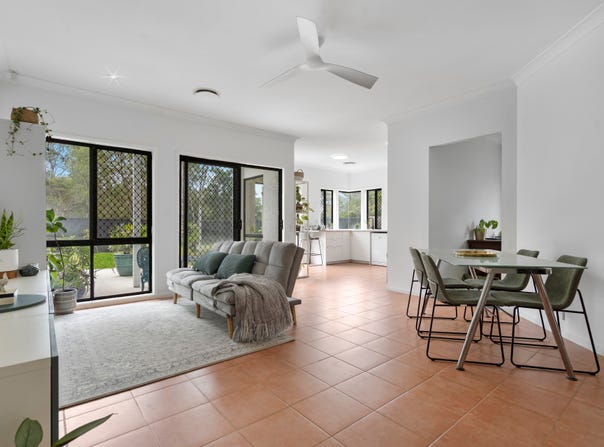 16 Magenta Crescent, Narangba, Qld 4504