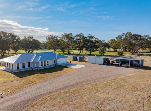 113 Racecourse Lane, Stockinbingal, NSW 2725