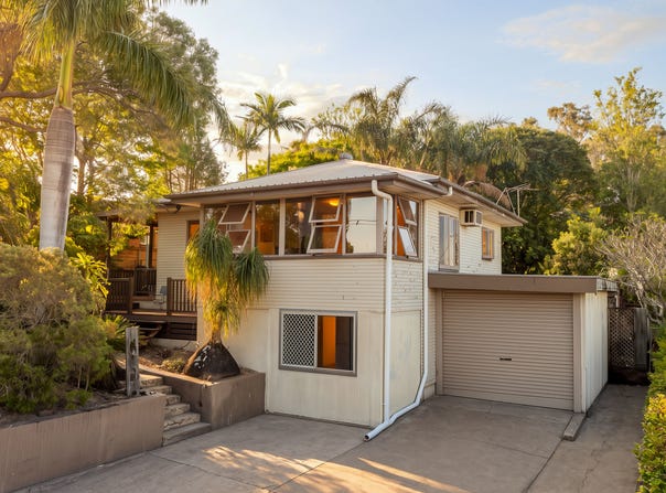 182 Blackstone Road, Silkstone, Qld 4304