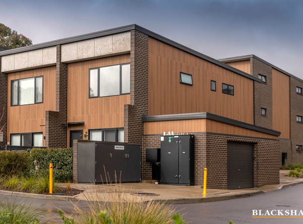 14 Beechworth Street, Watson, ACT 2602