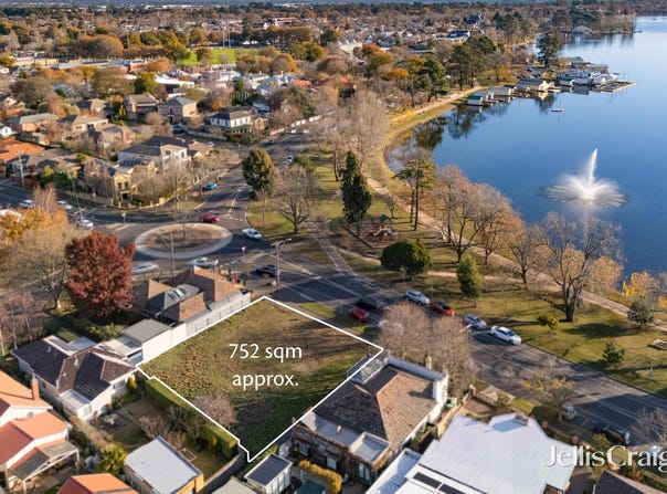 4 Wendouree Parade, Lake Wendouree, Vic 3350