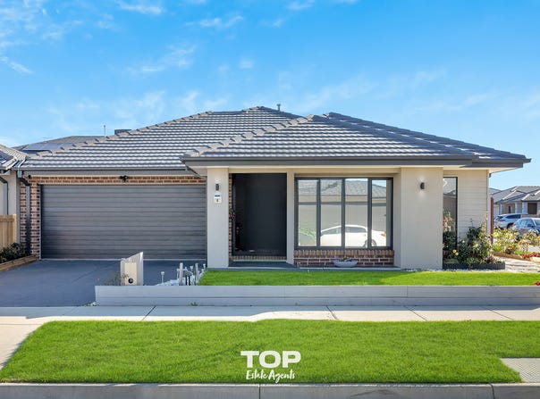 6 Respect Avenue, Clyde North, Vic 3978