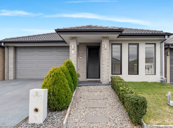 8 Litoria Way, Kalkallo, Vic 3064