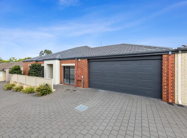 2/15 Ruddick Place, Hamilton Hill, WA 6163