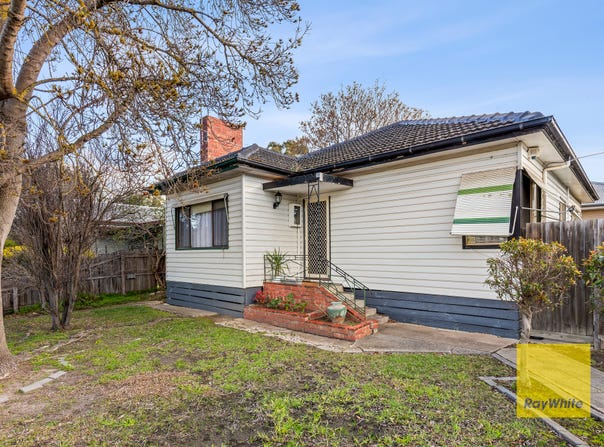 8 Mernda Parade, Belmont, Vic 3216