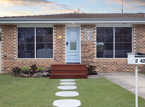 2/42 Evandale Crescent, Miami, Qld 4220