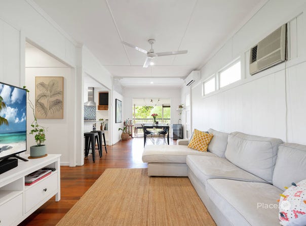 29 Hobart Avenue, Camp Hill, Qld 4152